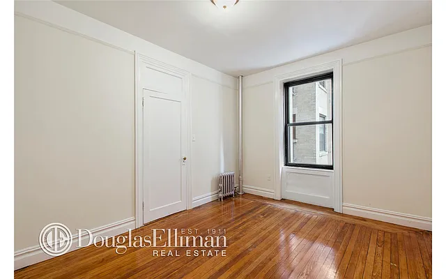 Sold by Douglas Elliman | media 20