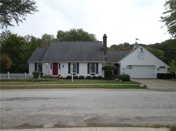 2309 Brooksboro Dr, Erie, PA 16510