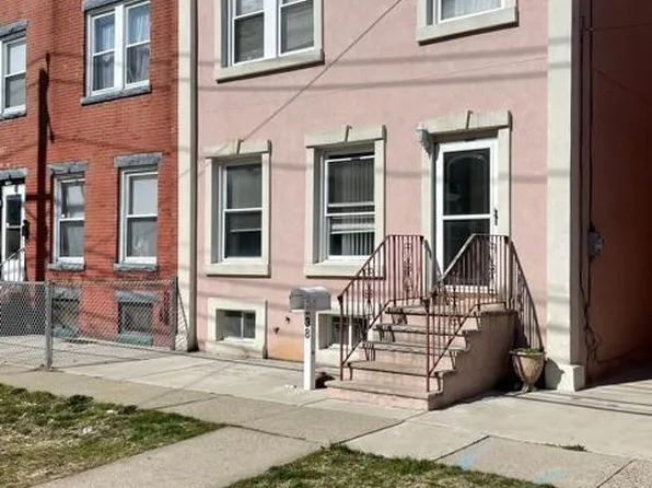 38 Chrome Ave, Carteret, NJ 07008