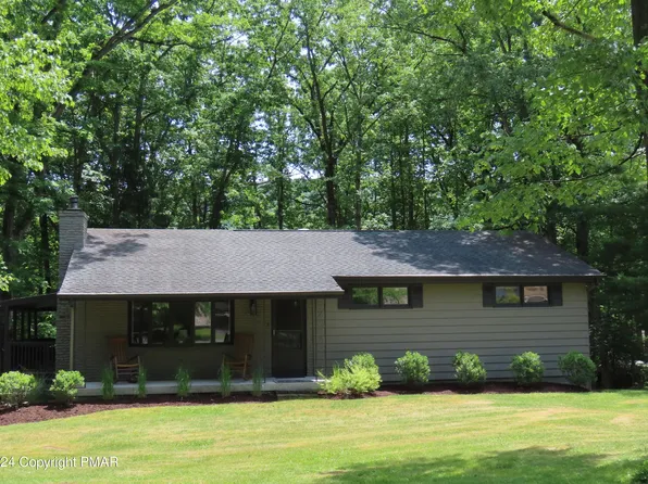 14 Hemlock Rd, Nesquehoning, PA 18240