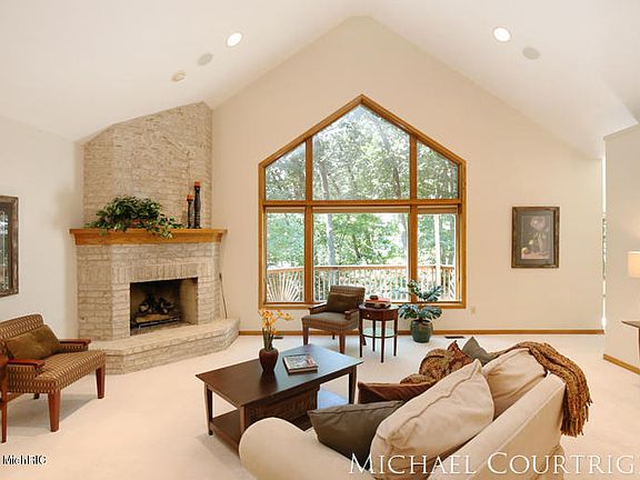 4th image of 3299 Bluewater Pines Dr NE