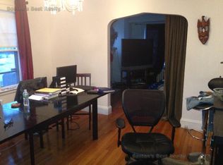 208 Freeman St, Brookline, MA 02446