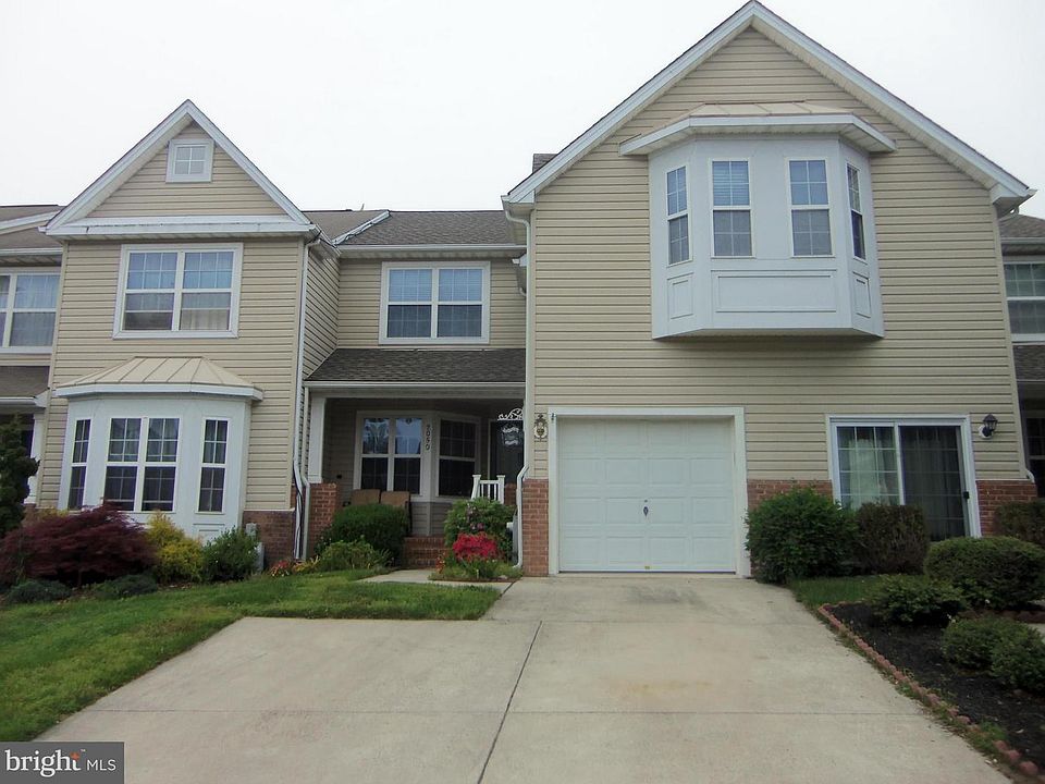 1st image of 2050 Brandy Dr