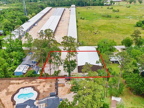 4th image of 11002 Sleepy Hollow Rd