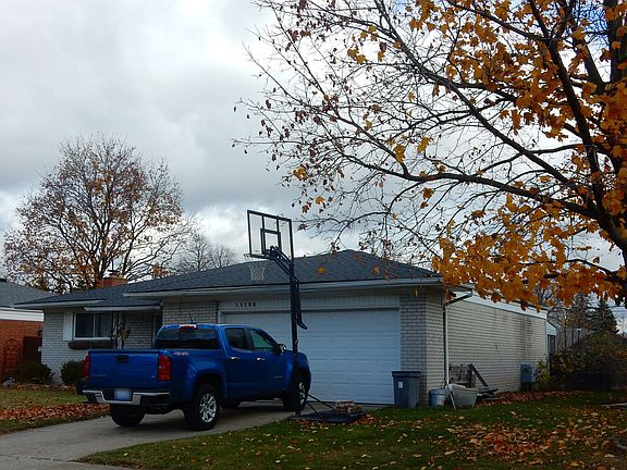 4th image of 15180 Knolson St