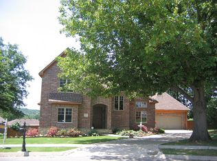 3327 E Jasper Ln, Fayetteville, AR 72764