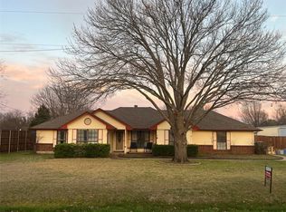 122 Crest Brook Dr, Red Oak, TX 75154