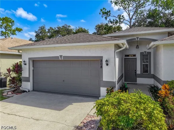 208 Stanhope Cir, Naples, FL 34104