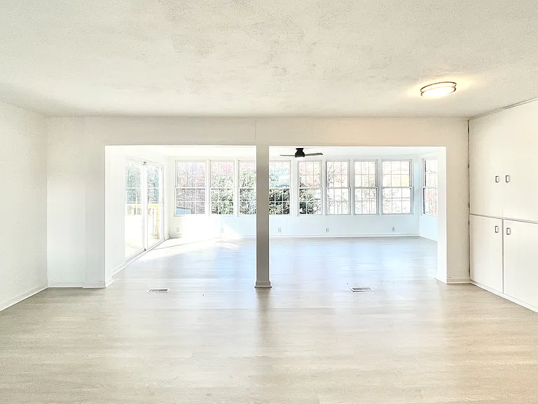 1727 Triangle Cir — Photo 12