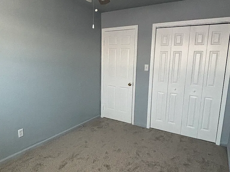 400 Advocate Ct #E — Photo 16