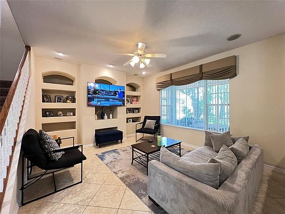 3rd image of 1607 TAIL FEATHER DRIVE