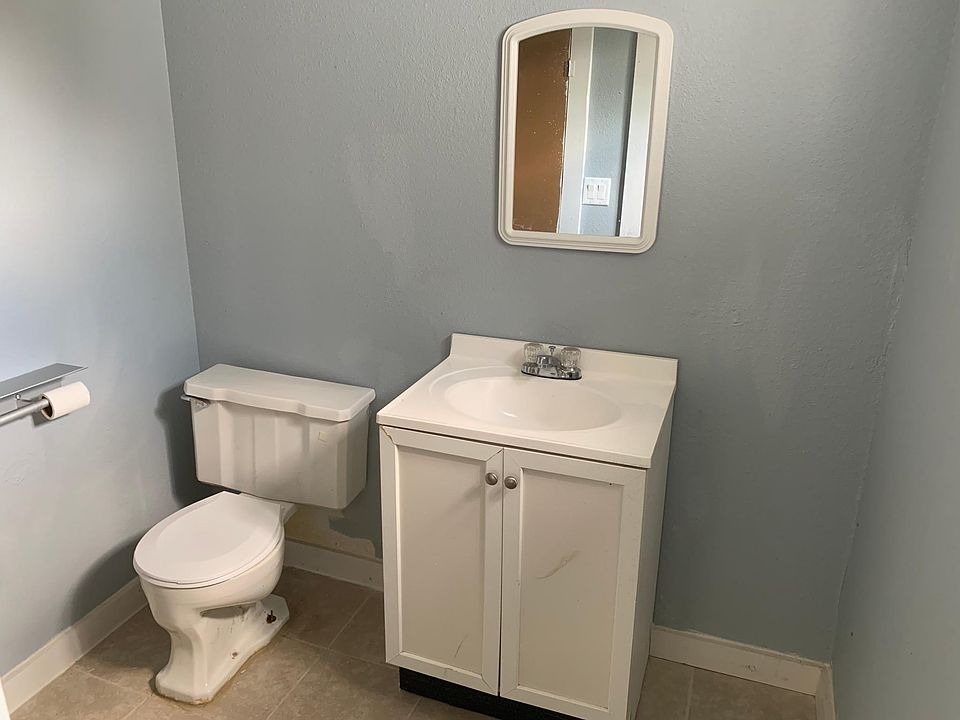 1st image of 1402 Villa Ave