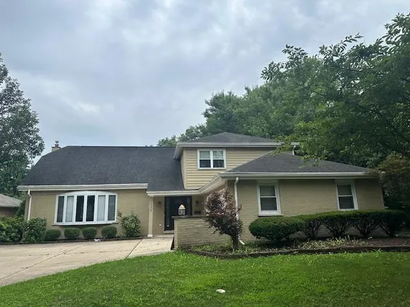 1208 Elizabeth Ave, Naperville, IL 60540