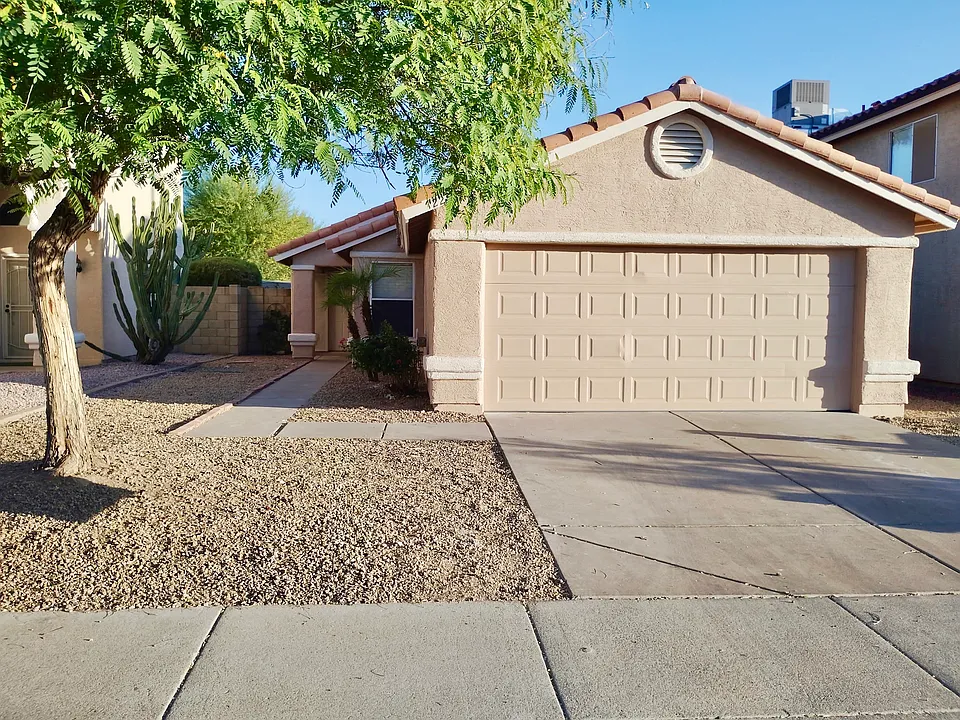 1225 E Angela Dr