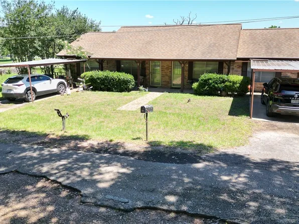 3 W Manning Ln, Madisonville, TX 77864