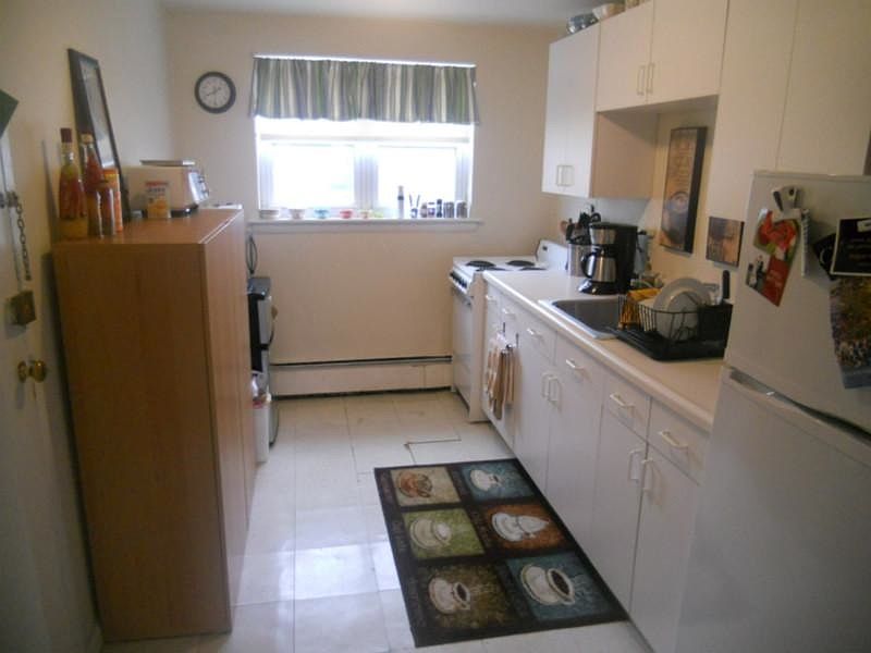 2nd image of 11 Vinal St APT 8