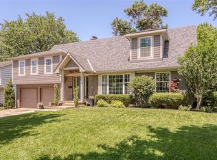 8624 W 90th St, Overland Park, KS 66212