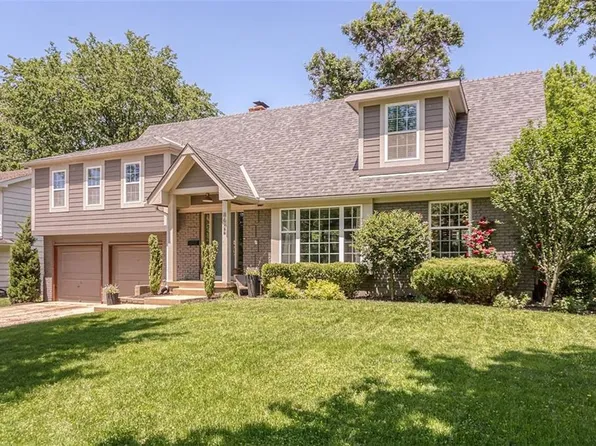 8624 W 90th St, Overland Park, KS 66212
