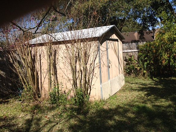 2nd image of 111 Shannon Dr
