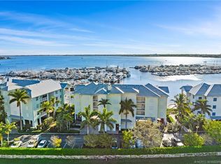 775 NW Flagler Ave APT 301, Stuart, FL 34994
