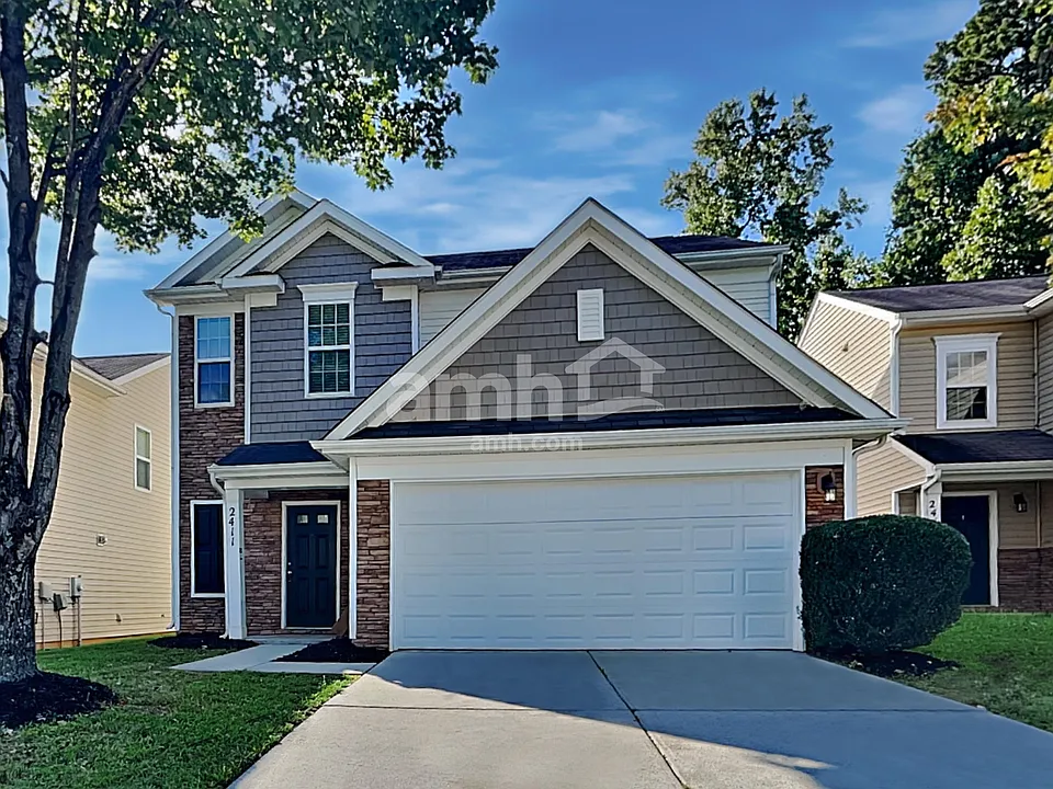 2411 Cairns Mill Ct