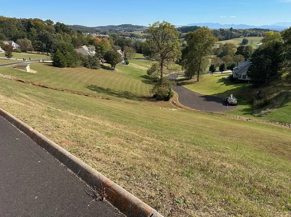 3349 Bentwood Dr, Kodak, TN 37764