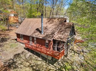 3125 Northampton Ct, Bushkill, PA 18324