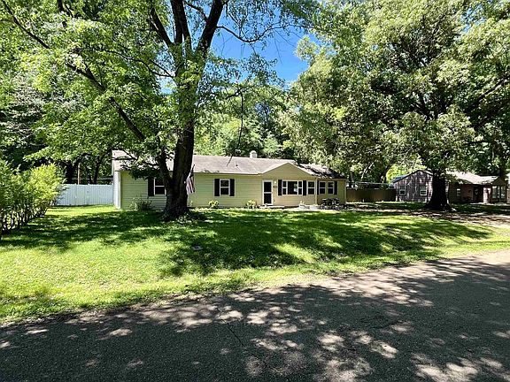 2nd image of 7835 Captain Rd