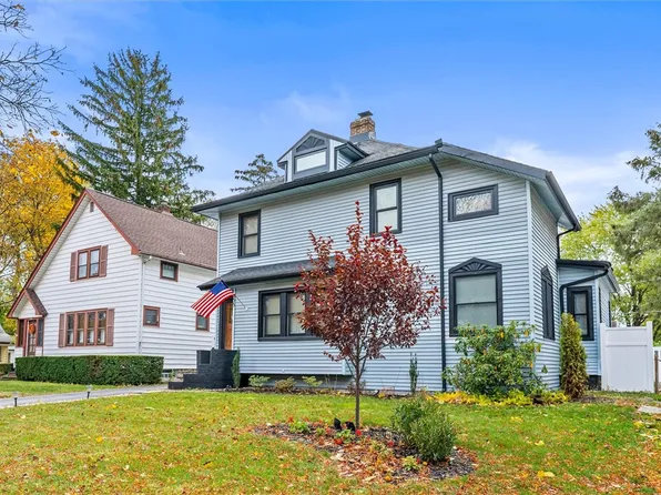255 Versailles Rd, Rochester, NY 14621