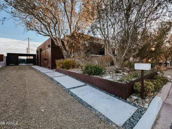 37 E FOOTHILL Drive, Phoenix, AZ 85020