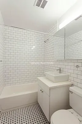 Rented by Mirador Real Estate | media 17