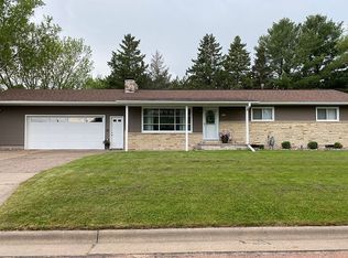 1004 N Genesee St, Merrill, WI 54452