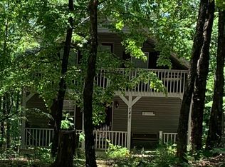 748 Yonah Mountain Rd, Cleveland, GA 30528
