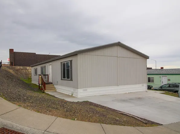 635 Lonetree Ln, Richland, WA 99352