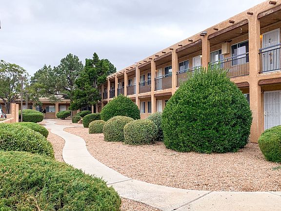 5th image of 1015 Cardenas Dr SE #22