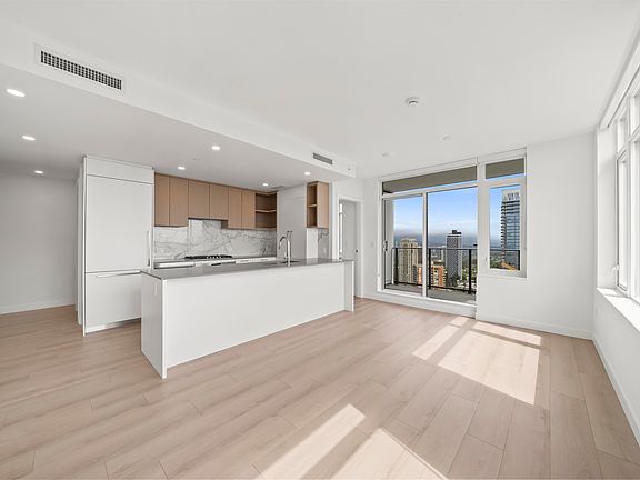 3rd image of 6468 Willingdon Ave #2809