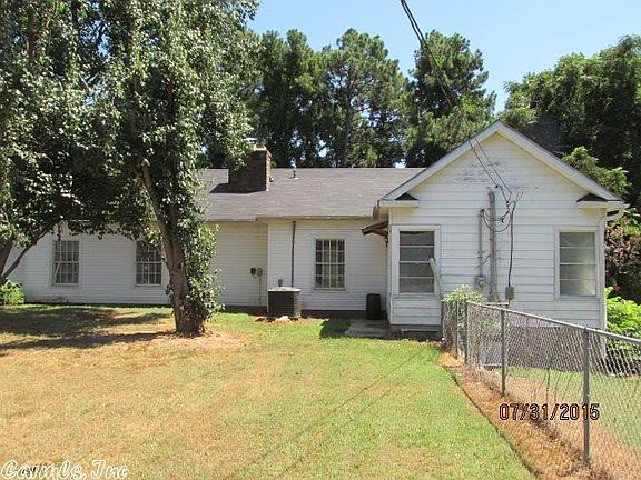 2nd image of 921 Walnut St