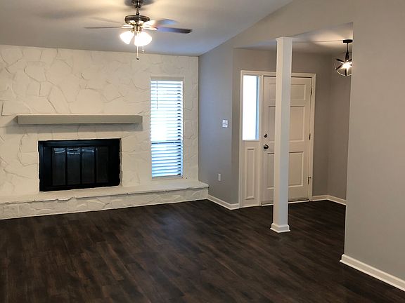 3rd image of 4448 Whisperwood Dr