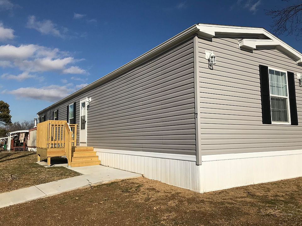 Exterior Image-0-Champion 7 Green Acres