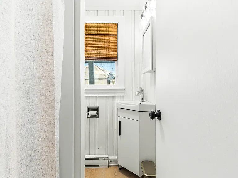 116 Railroad Ave #1 — Photo 19