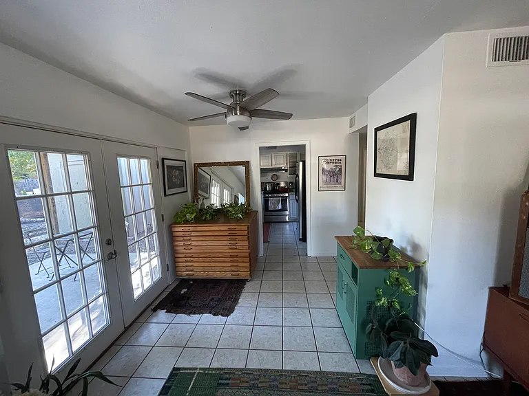 208 Hackberry St #A — Photo 7