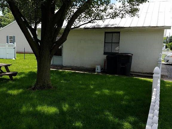 Yard to Garage