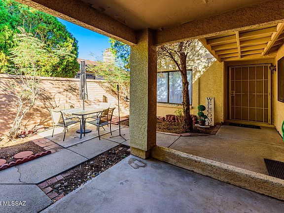 3rd image of 2533 N Palo Dulce Dr