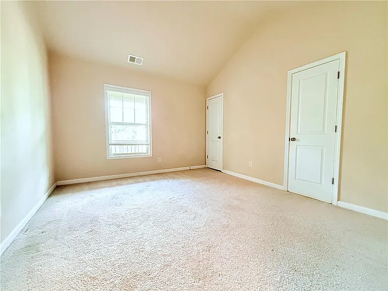 338 Privet Cir — Photo 8