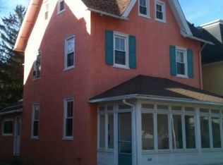 928 County Line Rd, Bryn Mawr, PA 19010