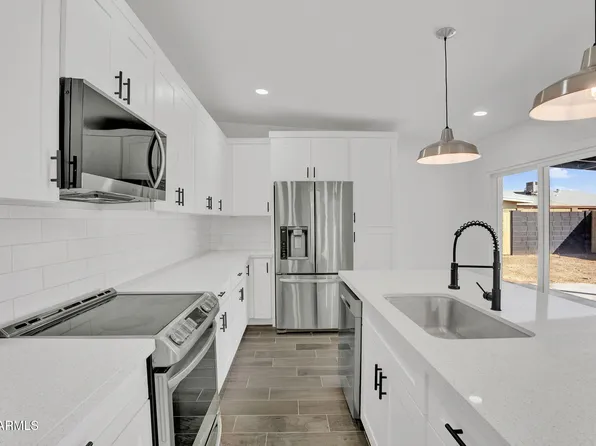 14627 N 33RD Avenue, Phoenix, AZ 85053