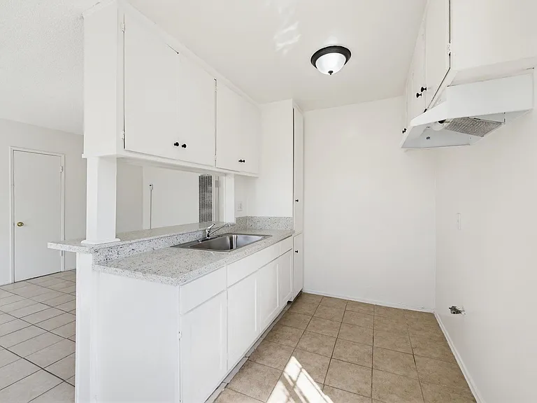 1224 S Normandie Ave #2 — Photo 2