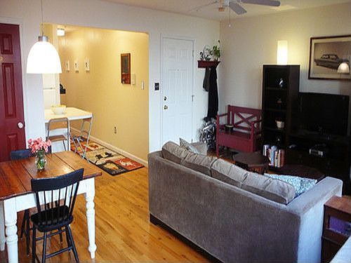 2nd image of 407 3rd St APT 3