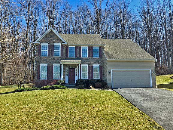 3rd image of 91 Brittany Ln