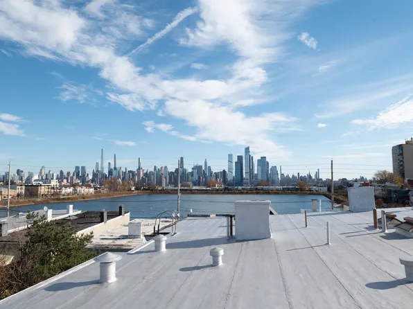 312 Monastery Place image 12 of 16